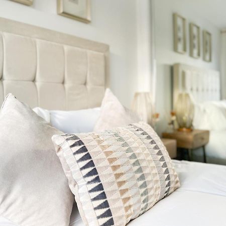 Stunning Riverview City Centre Apartment グラスゴー エクステリア 写真