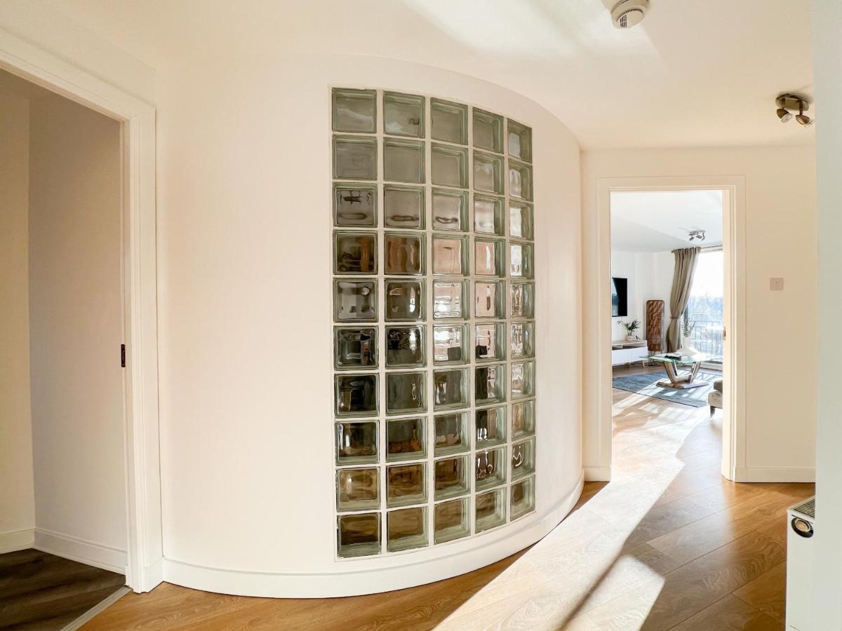 Stunning Riverview City Centre Apartment グラスゴー エクステリア 写真