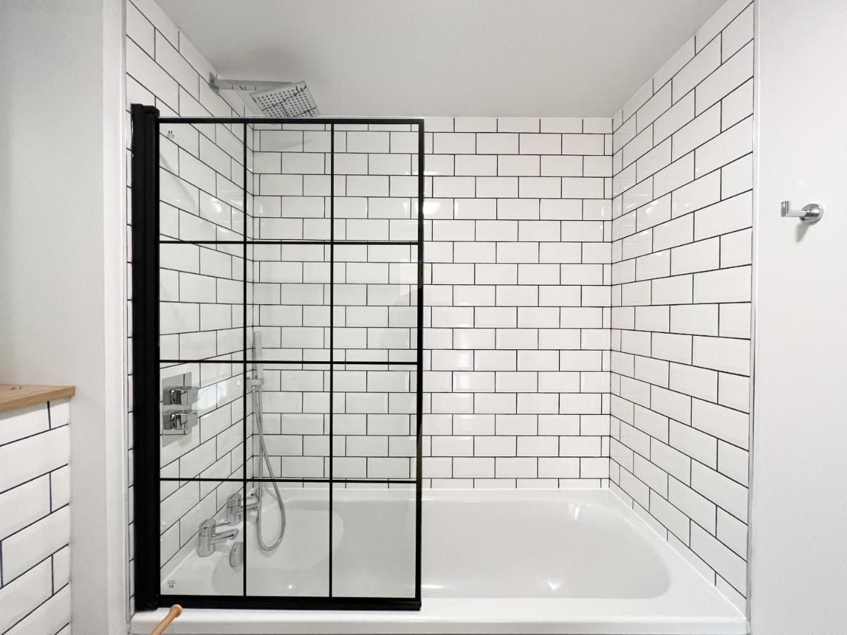 Stunning Riverview City Centre Apartment グラスゴー エクステリア 写真